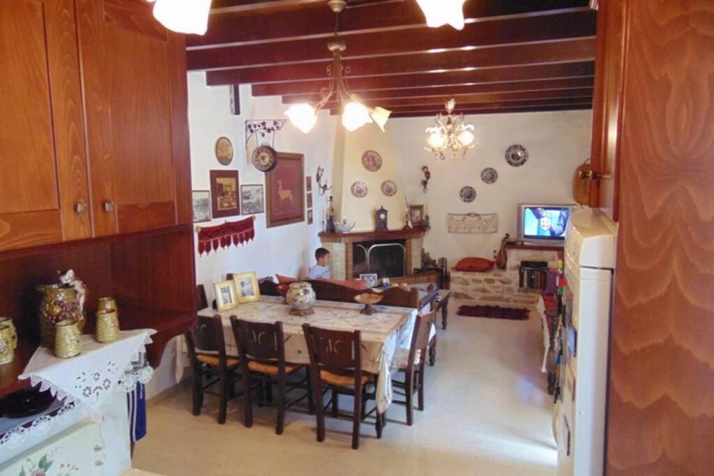 Villa Strata Kardhamiana Экстерьер фото